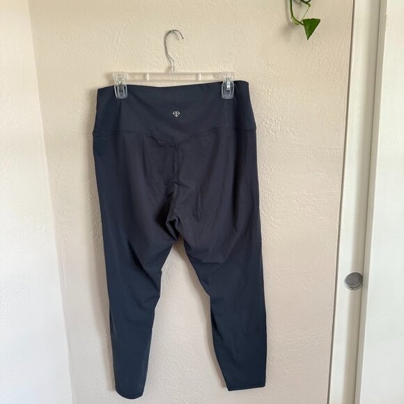 TSLA Grey Leggings – Size XL (Excellent Used Condition) - Picture 2 of 3